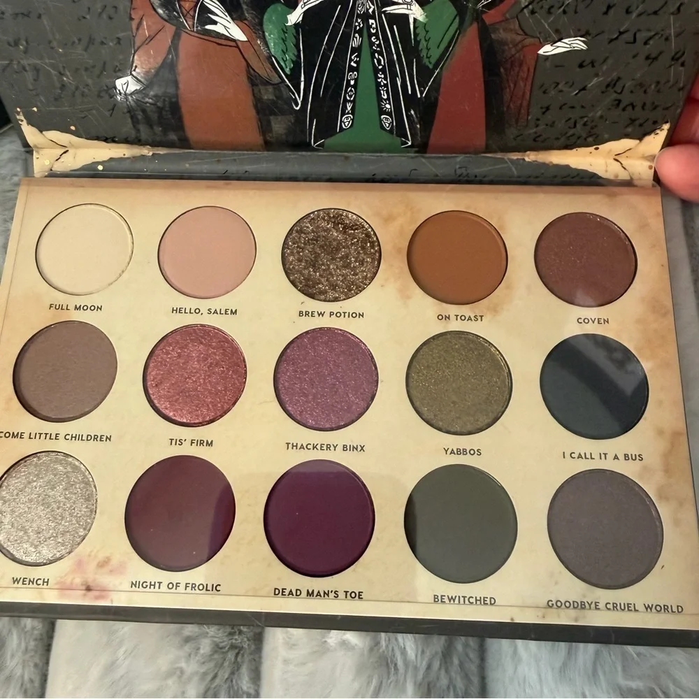 ColourPop Hocus Pocus makeup eye shadow pallet collaboration.